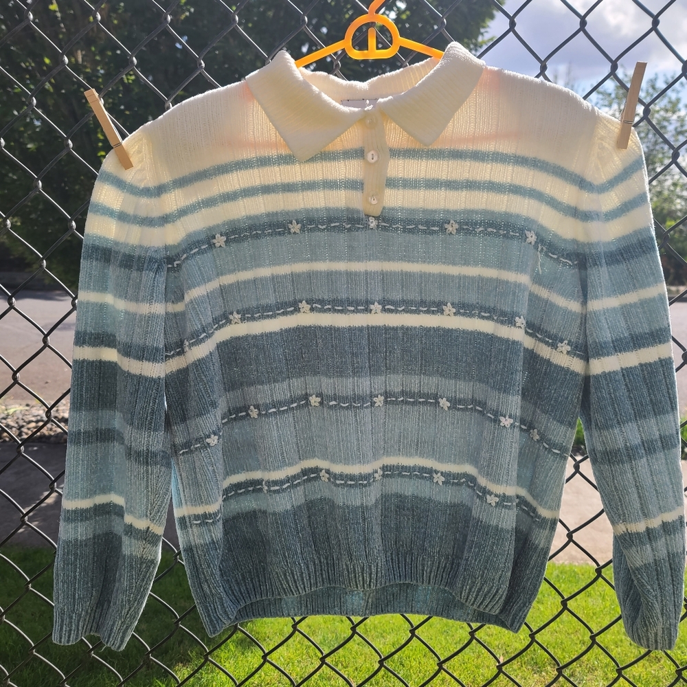 Vintage cozy and soft beaded sweater with shoulder pads - L